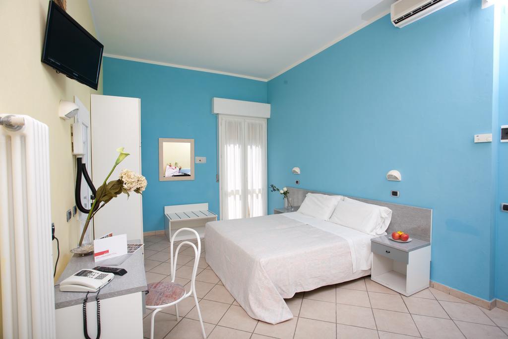 Hotel Residence Elisabetta Cesenatico Extérieur photo