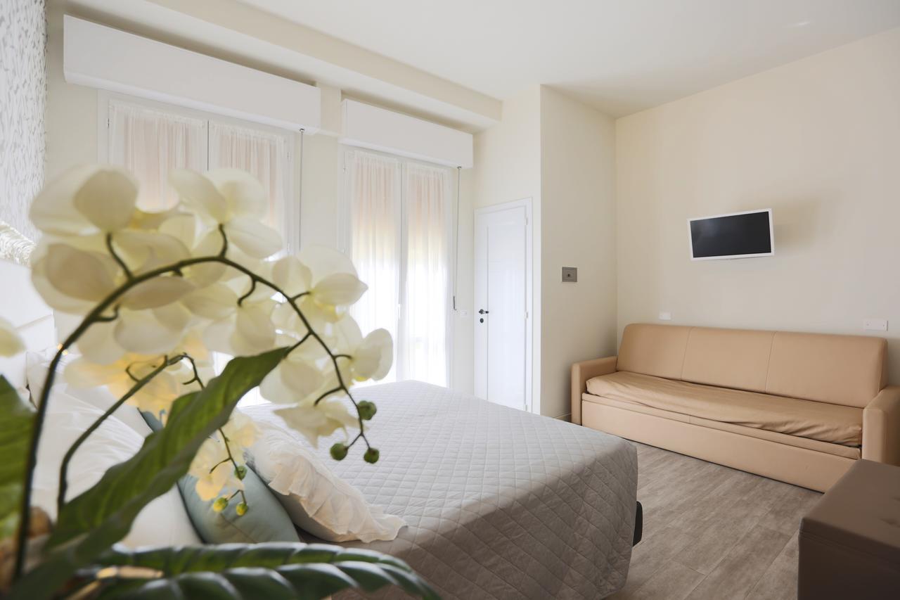 Hotel Residence Elisabetta Cesenatico Extérieur photo