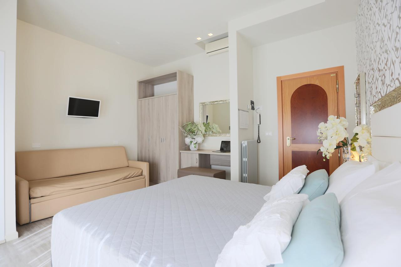 Hotel Residence Elisabetta Cesenatico Extérieur photo