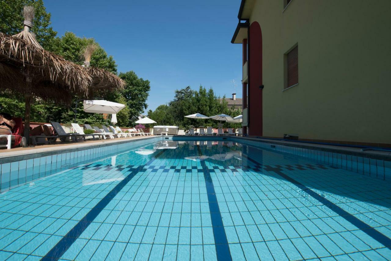 Hotel Residence Elisabetta Cesenatico Extérieur photo
